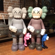 Mô Hình Búp Bê Kaws 30Cm Xinh Xắn Dành Cho Bé