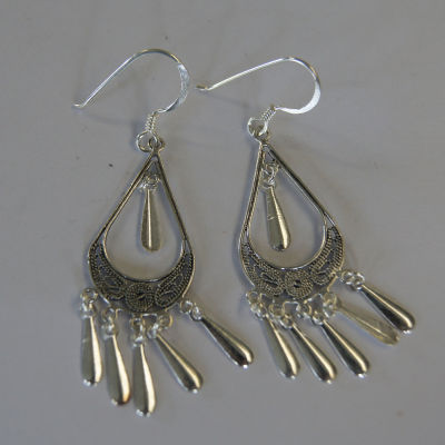 เอกลักษณ์ไทยสวยงามลวดลายไทยเท่ตำหูเงินสเตอรลิงซิลเวอรใช้สวยของฝากที่มีคุณค่า ฺชาวต่างชาติชอบ Thai identity design earrings sterling  silver beautiful gift