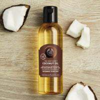 The Body Shop Coconut Oil Brilliantly Nourishing Pre-Shampoo Hair Oil 200ml น้ำมันใส่ผมที่อุดมไปด้วยน้ำมันมะพร้ามธรรมชาติ บำรุงผมเสียให้เป็นผมสวย