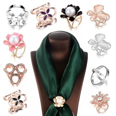 Silk Scarf Clip Rhinestone Pearl Brooches Crystal Shawl Buckle Pin Women Jewelry Luxurious Gifts Tricyclic Hoop Brooch Pins Headbands