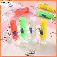 WENKEN 10Pcs ของเล่นโคมไฟ ไฟฉายขนาดมินิ สีแบบสุ่ม ของขวัญงานเลี้ยงวันเกิด ไฟฉายแอลอีดี ทนทานต่อการใช้งาน แบบพกพาได้ ไฟพวงกุญแจ เด็กเด็กๆ