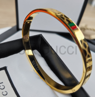 2021 New Delicate Icon Rose Gold Red and Green Web G G Logo Pattern Bangle