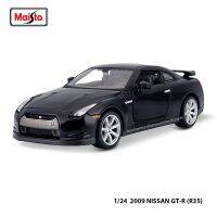 Maisto 1:24 2009 Nissan GT-R Highly-detailed die-cast precision model car Model collection gift Luxury sports car