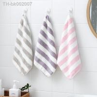 ✧ Soft Hand Towel Stripe Face Towel Microfiber Fabric Baby Towel Hanging Bathing Towel for Bathroom Kitchen Quick Dry Towel