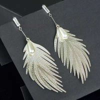 Metal Leaf Creative Girly Feather Earrings Womens Korean Style Personality Long Style Decoration Fashion Small Fresh Earrings