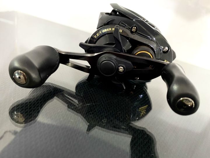 รอกตกปลา-รอกหยดน้ำ-shimano-bass-one-xt