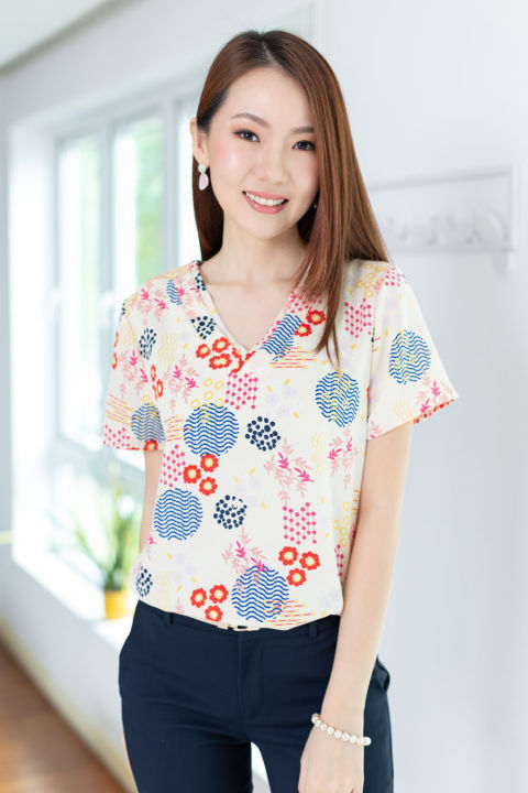 narinari-nt8710-v-placket-hana-blouse