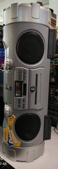 jvc-rv-b90-เครื่องเสียงแบบ-boom-box-สะพายได้-made-in-japan-สินค้าใหม่แต่มีตำหนิ-เล่นได้ปกติ