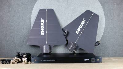 ชุดขยายสัญญาณไมลอย Shure UA844+SWB UA874 Antenna Distribution System Antenna Distributor Signal Enhancer &nbsp;ชุดรับสัญญาณไมค์ ตรงปก 100% *รับประกัน 1 ปี*