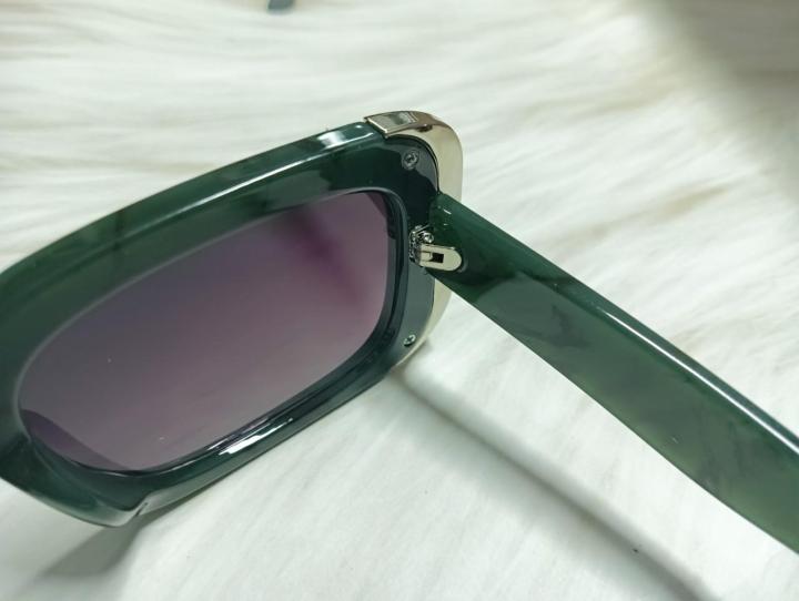 แว่นแฟชั่นกันแดดกรอปสี่เหลี่ยม-สไตส์เกาหลี-รุ่น-be2a14-yunglasses