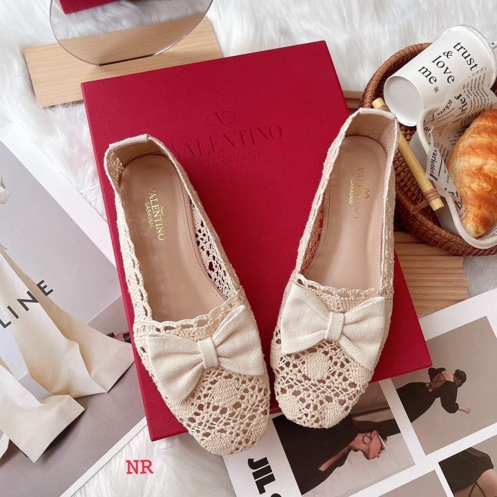 รองเท้าแฟชั่น-พร้อมส่ง-size-36-40-eu-ครีม-รองเท้าแฟชั่นผู้หญิง-รองเท้าแบบสวม-รองเท้าใส่ทำบุญ-ใส่ทำงาน-พื้นนุ่มสวมสบาย-รองเท้าขายดี