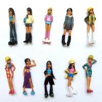 5Pcs Mini Retro Classic College Student Uptown Girl Pop Lady Friend Sister Gyaru Figure Cake Decor Model Figurine Toy