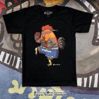 [ NEW ]" THE MUAY CHICKEN! " เสื้อยืดสีดำ ลายไก่นักสู้ ดีไซน์สุดพิเศษ by LineCense มีสองเวอร์ชัน!!S-5XL