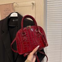 LASGO Aesthetic fashion simple trendy handbag 2023 summer simple casual retro foreign style shoulder Messenger bag 〖WYUE〗