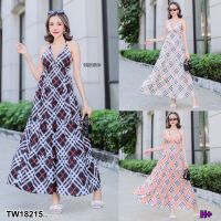 J18215 เดรสสายเดี่ยวยาว ผูกคล้องคอ Long one-shoulder dress, tied around the neck