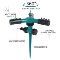 สปริงเกอร์น้ำในสปริงเกอร์ให้น้ำสนามหญ้าอุปกรณ์รดน้ำสวนหมุนได้อัตโนมัติ