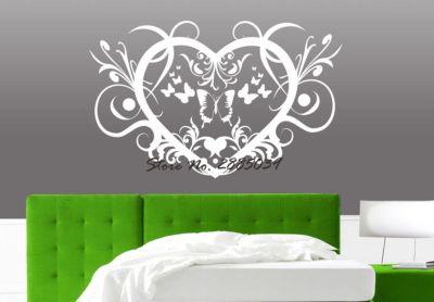 [COD] A heart with butterflies and floral Wall Decal Vinyl Vinilos Sticker Bedroom LA228