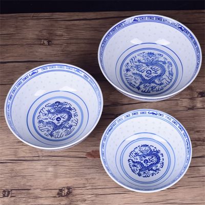 Jingdezhen ชามน้ำซุปก๋วยเตี๋ยวลายมังกรสีน้ำเงินและเครื่องกระเบื้องสีขาวชามข้าว Guanpai4บนโต๊ะอาหารชามใส่ผลไม้สุดสร้างสรรค์