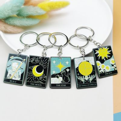 1pcs Tarot Card Keychain Magical Divination Acrylic Board Sun Moon Key Chains For DIY Jewelry Handbag Car Key Keyring Crafts Key Chains