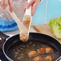 [Fast delivery]Original Kitchen DIY Fish Ball Meatball Maker Boiling Ball Mold Hot Pot Meatball Shrimp Ball Processing Spoon Meat Filling Cooker