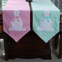 [HOT ZEXKLIOALQAQ 529] อีสเตอร์น่ารักกระต่าย Runner ตารางสีชมพูสีฟ้าผ้าปูโต๊ะบ้านกันฝุ่น Placemat สำหรับอีสเตอร์ฉากเค้าโครงอุปกรณ์ตกแต่งบ้าน