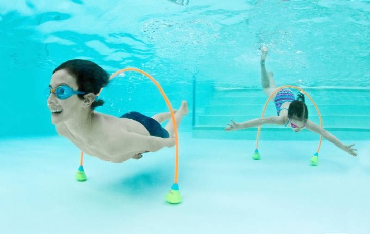ของเล่นในสระว่ายน้ำ-ซุ้มโค้ง-ห่วงลอด-อุโมงค์ใต้น้ำ-ฝึกการดำน้ำสำหรับเด็กหัดว่ายน้ำ-ฝึกเรียนรู้ทักษะการอยู่ใต้น้ำให้นานขึ้น-เกมส์ในสระว่ายน้ำ-สำหรับวันหยุด