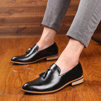 2023รองเท้าอย่างเป็นทางการผู้ชายพู่ Loafers รองเท้าคลาสสิกผู้ชาย Brogues ผู้ชายรองเท้าสำนักงานอิตาเลี่ยนยี่ห้อ Designer รองเท้าผู้ชาย Sapato Social