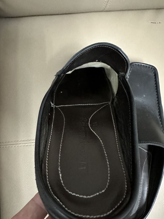 รองเท้า-คัทชู-ผู้ชาย-สีดำเงา-size44-ของพ่อค้าใส่เอง-ซื้อมา2990-ส่งต่อ-500-หนังแท้-ใช้งานได้ปกติ