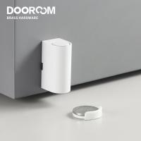 Dooroom ทองเหลืองประตูหยุดสีขาวสีดำหมัดฟรีหนักผู้ถือประตูแม่เหล็กที่มองไม่เห็นกันชนประตูจับ