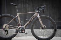 จักรยานเสือหมอบ Giant Peopel Advance 1 Disc 2023 + SRAM Rival eTap AXS 12sp. สี Orion Nebula