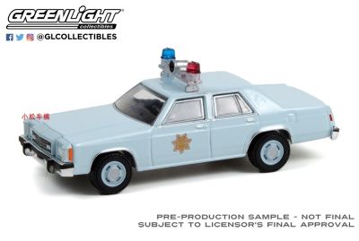 GreenLight 1:64 1982 Ford LTD-S Alloy model car Metal toys for childen kids diecast gift