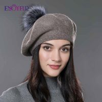 [Hana Clothing Store] ENJOYFUR ผู้หญิงฤดูหนาวคลาสสิกฝรั่งเศส Beret ผ้าขนสัตว์แคชเมียร์ถักจริงขนสัตว์ Pom Pom Beret หมวกสำหรับสุภาพสตรีแฟชั่นที่อบอุ่นขนสัตว์ Pom Beret