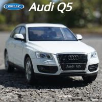 โมเดลรถโลหะผสมรถออฟโรดของเล่นโลหะ1:24รถ Audi Q5 SUV รถจำลองของขวัญสำหรับเด็กเก็บสะสม