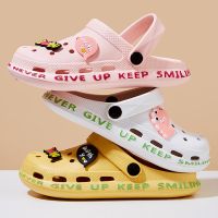 Womens anti odor eva Slippers Sandals dual-use breathable bathroom slippers outside wear fashion non-slip couple Croc sandals