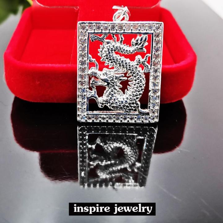 inspire-jewelry-จี้เพชรตามแบบ-รูปมังกร-เพชรcz-white-gold-เพชรสวยเกรด-aaa-เพชรวิ้งเจิดจรัส-size-2-5cmx2cm-งานดีไซด์-งานแบบร้านเพชร-ในกล่องกำมะหยี่สวยหรู-งานจิวเวลลี่่-สวยงาม-ปราณีต