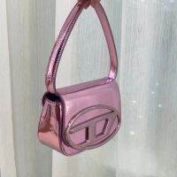 2023 dieselˉsummer new electro-optical powder ins jingle bag high-value fashion European and American style girly pink shoulder handbag