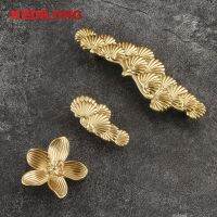 5 Pcs manufacturer sells modern flower shaped handle kitchen cabinet drawer knob furniture hardware gold luxury handle Door Hardware Locks