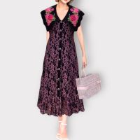 P007-095 PIMNADACLOSET - V Collar Button Down Tie Waist Cotton Lace  Loose Midi Dress