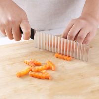 Stainless Steel Potato Chip Slicer Dough Vegetable Fruit Crinkle Wavy Slicer Knife Potato Cutter Chopper French Fry Maker Tools