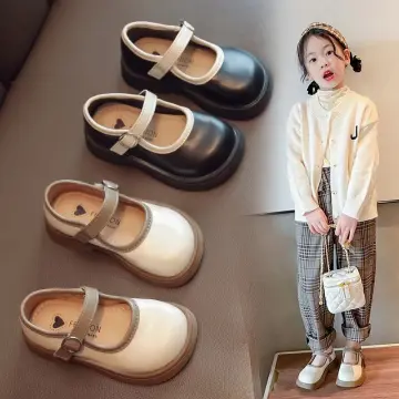 Girls black flat on sale shoes