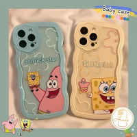 เคสโทรศัพท์การ์ตูนน่ารัก SpongeBob ใช้ได้กับ iPhone 7Plus 11 13 12 Pro Max 6 6S 7 8 Plus XR X XS MAX SE 2020เลนส์ดอกไม้ขอบลอนสีลูกอมเคสคู่นิ่ม