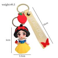 Disney Princess Collection พวงกุญแจ Charm เครื่องประดับเกล็ดหิมะสีขาวจี้ Keyring กระเป๋าเป้สะพายหลัง Key พวงกุญแจของขวัญ