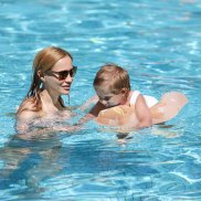 Phao Phao Bơm Hơi Trẻ Con Có Mái Che Phụ Kiện Bể Bơi Cho Trẻ Sơ Sinh Bơi