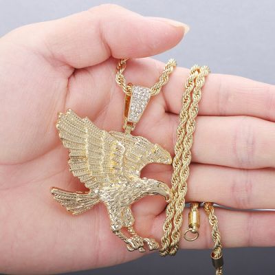 【CW】24 inch Eagle Necklace Statement Jewelry Sale Gold Color Stainless Steel Hawk Animal Charm Pendant &amp; Chain For Men