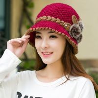 {Hat Shop} 2023ใหม่เอี่ยมหมวกอบอุ่นฤดูหนาวหมวกครอบหูสตรีขนสัตว์สวยๆถักหมวกทรงถั่วแฟชั่นฤดูใบไม้ร่วงหน้าหนาวสำหรับสุภาพสตรีขายส่ง