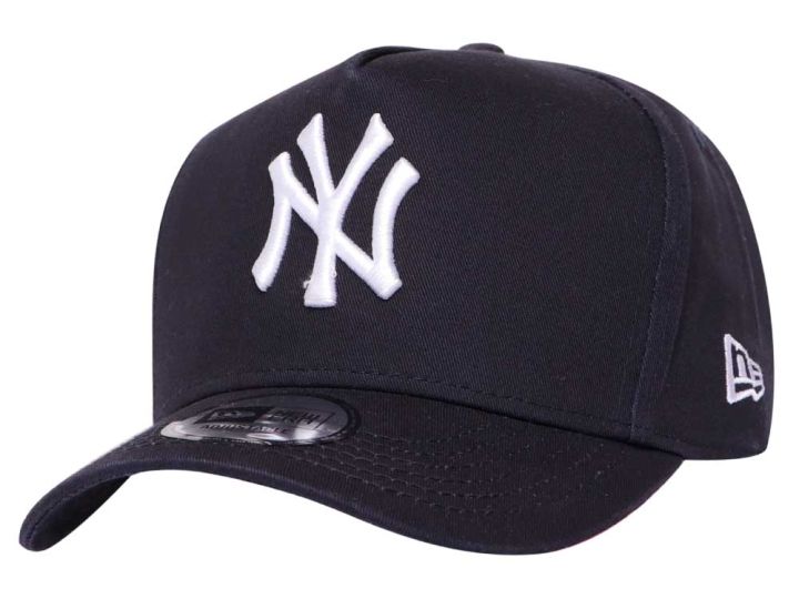 New Era Curved Brim 9FORTY Essential New York Yankees MLB White