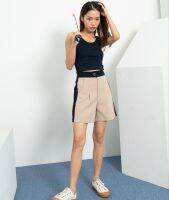 New in Beonfleek.store Two-Toned Shorts. กางเกงขาสั้นเอวสูง​ แต่งแถบสลับสี