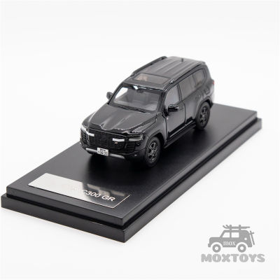 LCD 1:64 Land Cruiser 300 GR-SPORT โมเดลรถเหล็ก