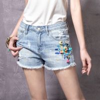 【hot】 ARTKA Cotton Denim Shorts Elastic Floral Printed Pattern Holes Design Female Jeans KN11072X