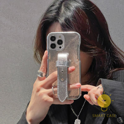 For เคสไอโฟน 14 Pro Max [Silver Leather Built-in Strap] เคส Phone Case For iPhone 14 Pro Max Plus 13 12 11 For เคสไอโฟน11 Ins Korean Style Retro Classic Couple Shockproof Protective TPU Cover Shell